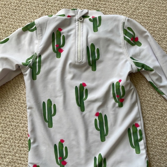 Shade Critters Rash Guard Set in Cactus print - Picture 4 of 6